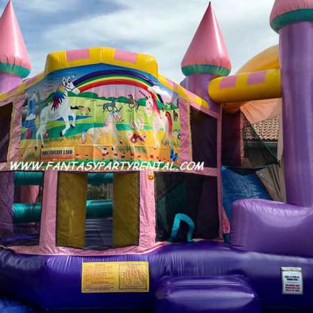 Dazzling combo 5 in 1 bounce house. Bounce, obstacles, basketball hoop, climb, dry slide.